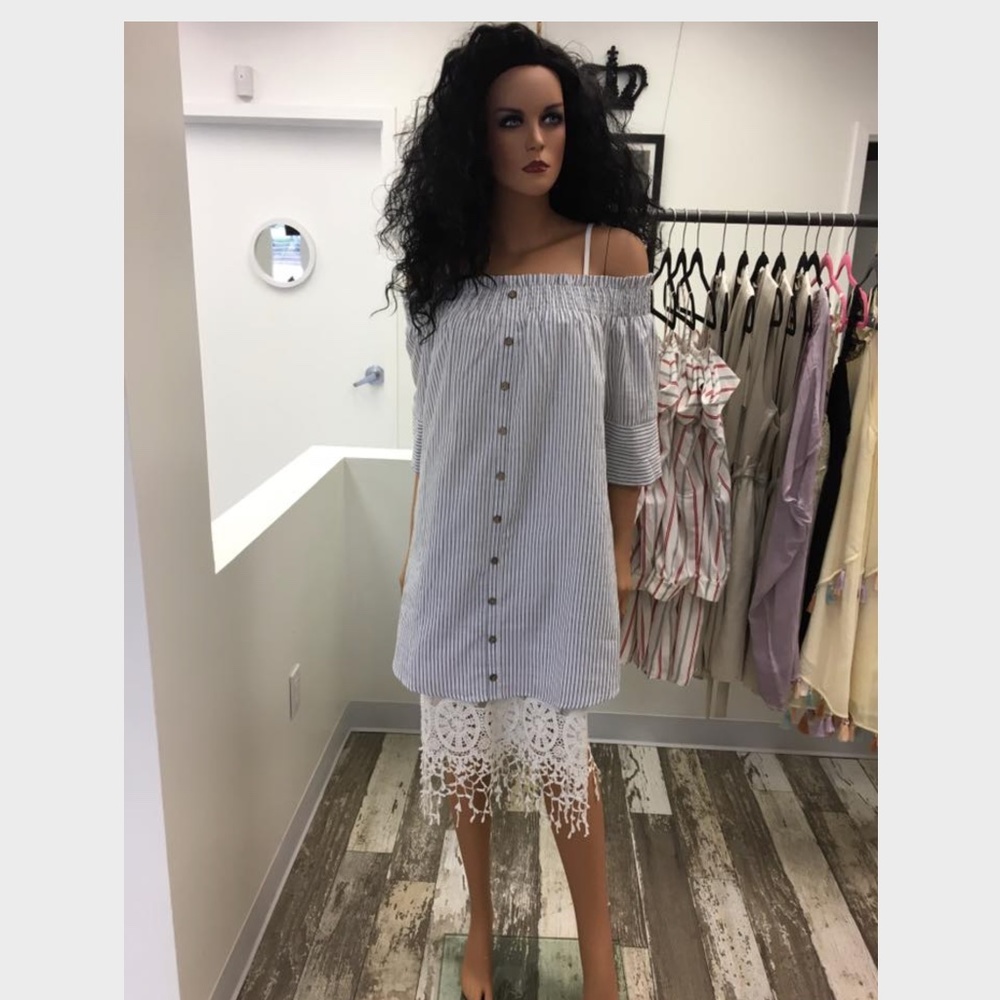 Long Cream Tank w/ Crochet/Lace underneath